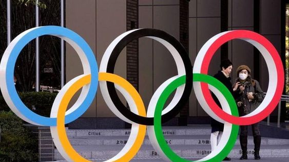Los Juegos Olímpicos de Tokio debieron reprogramarse para 2021 por la pandemia. Se desarrollarían sin público.  (AP/Archivo)