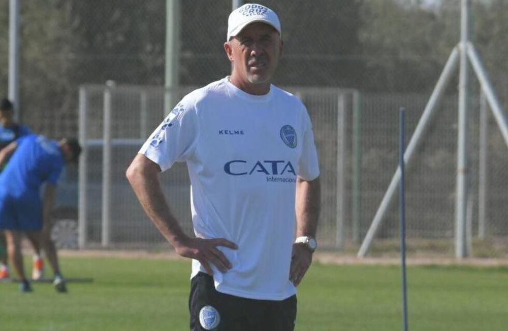 Daniel Oldrá ya está al frente del plantel de Godoy Cruz