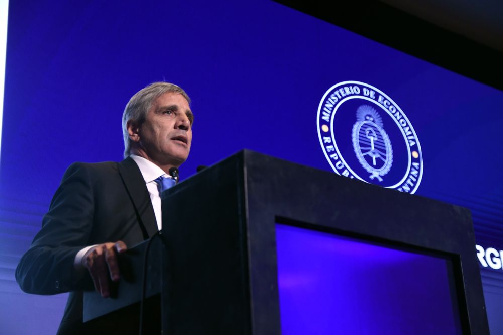 Luis Caputo en el Foro de Inversiones & Negocios.