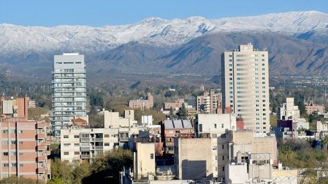 Cómo estará el tiempo este viernes Día de la Bandera en Mendoza