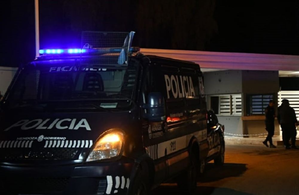 En pleno festejo de aniversario golpeó con un martillo en la cabeza a su esposa en Maipú