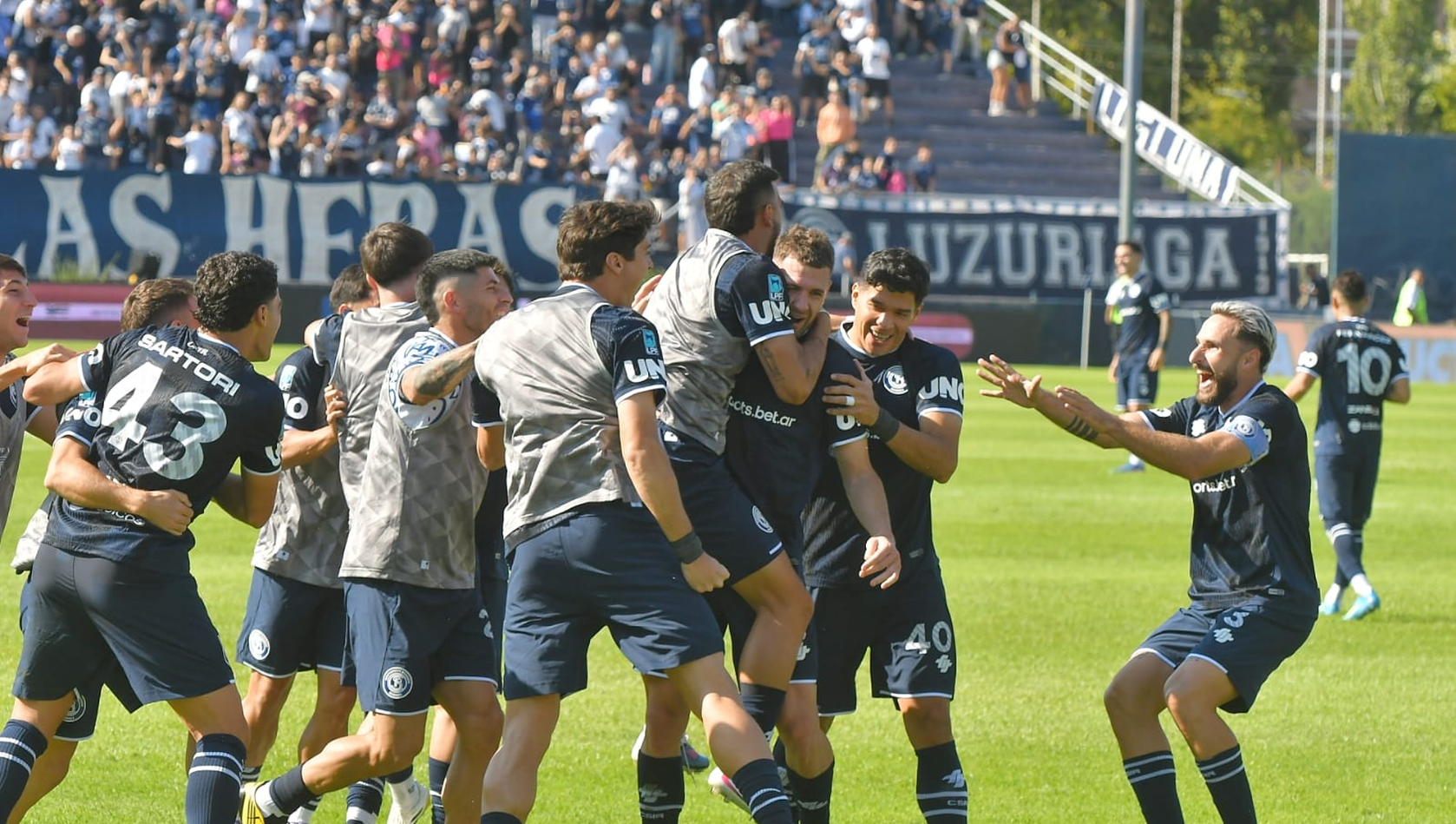 La Lepra golea al Bicho en el Parque y no solo está dando una muestra de jerarquía y superioridad sino que se está metiendo en play offs.&nbsp;