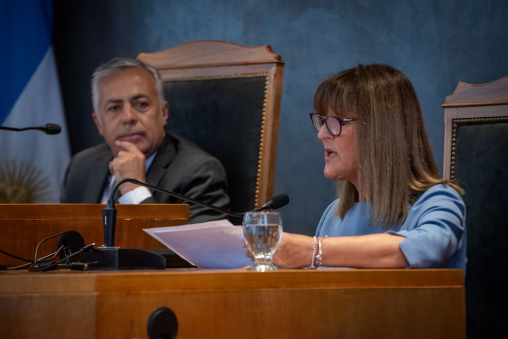 Norma Llatser asumió como nueva integrante de la Suprema Corte de Justicia de Mendoza.