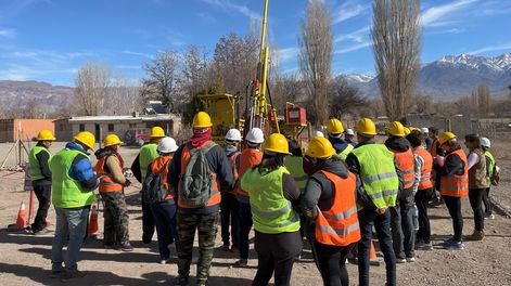 Vecinos de Uspallata participaron en talleres donde se respondieron dudas sobre empleo, agua y medio ambiente.