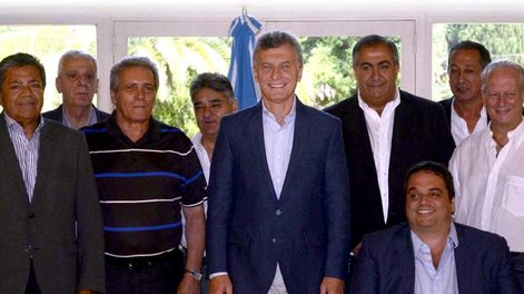 La soberbia y el fanatismo suelen caminar juntos - Por Julio  Bárbaro