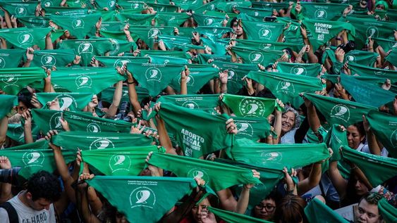 Desde el domingo está en vigencia a nivel nacional la ley que garantiza la Interrupción Voluntaria del Embarazo. No obstante, aún no se firma el decreto reglamentario.