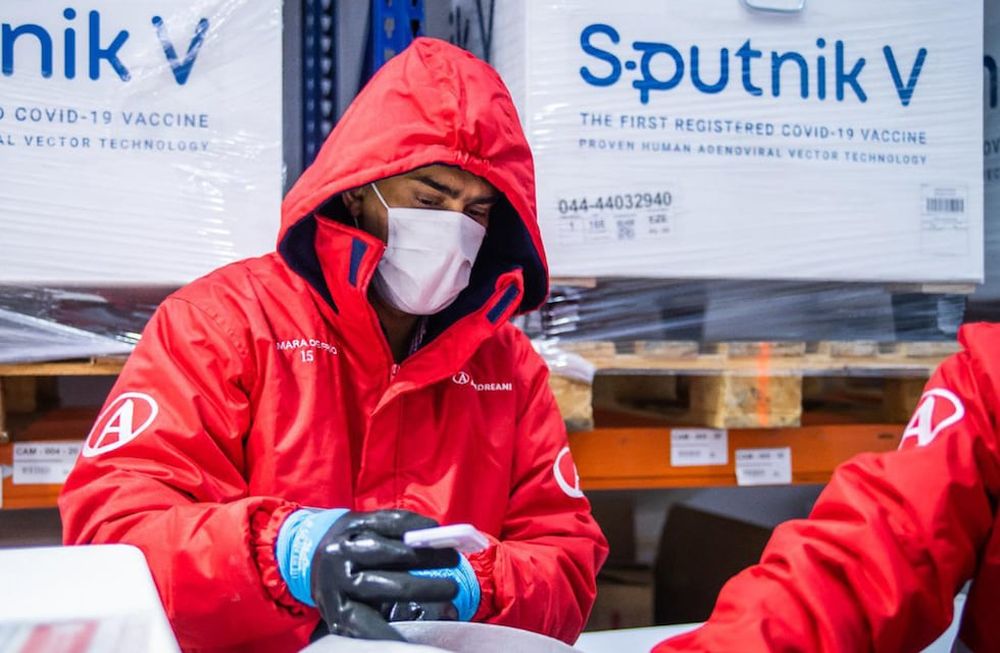 Sputnik VIDA: cuándo comenzarán a producirla en Argentina y cuántas dosis prometen
