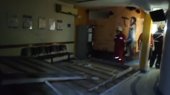 Un centro médico perteneciente a la Obra Social de los Empleados de Comercio y Actividades Civiles (OSECAC) se derrumbó este martes en el barrio porteño de Palermo