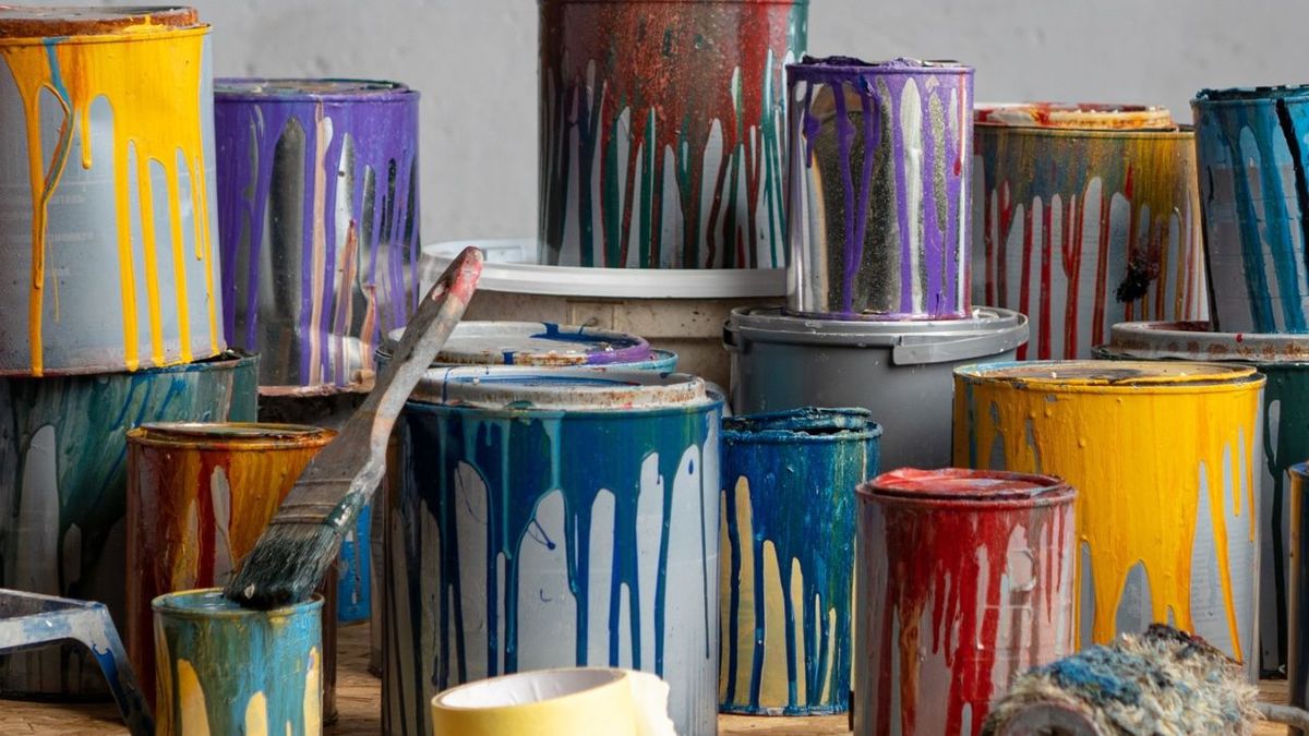 Los tarros de pintura usados no los tires, tenés un tesoro en casa: las 2 formas de aprovecharlos
