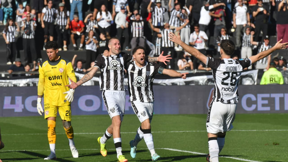 El Lobo con dos goles de Agustín Módica derrota en el Parque al Tatengue.