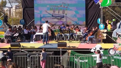 Orquesta Pequeños Grandes Músicos del Pedemonte: buscan apoyo con votos para obtener un bandoneón que donará un taller