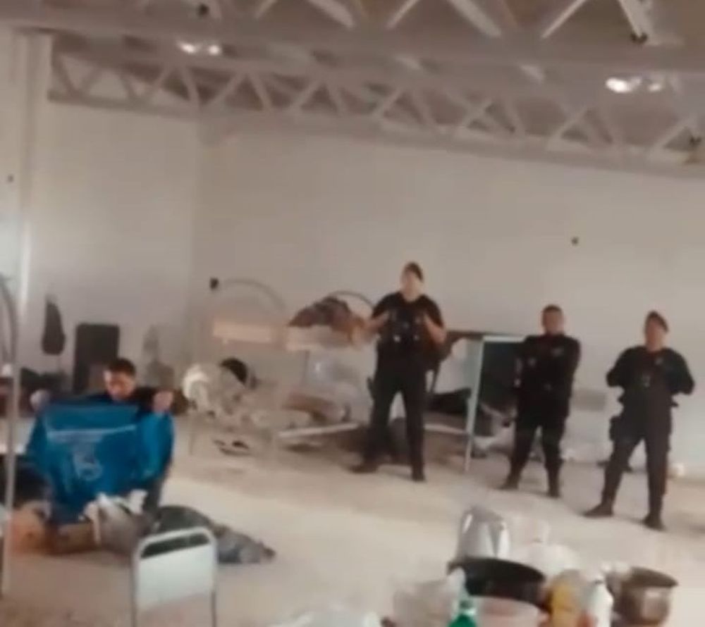 San Martín: cierre imprevisto del refugio para personas en situación de calle desata fuertes críticas y reabre el debate sobre la respuesta estatal.