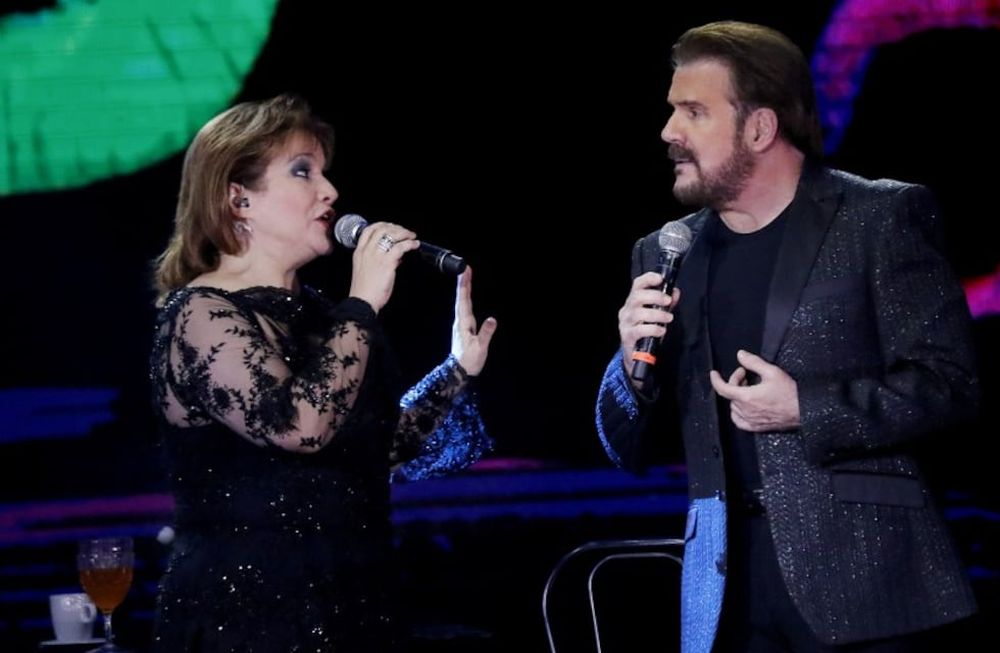 Los hermanos Luc&iacute;a y Joaqu&iacute;n Gal&aacute;n conforman el d&uacute;o Pimpinela&nbsp;&nbsp;