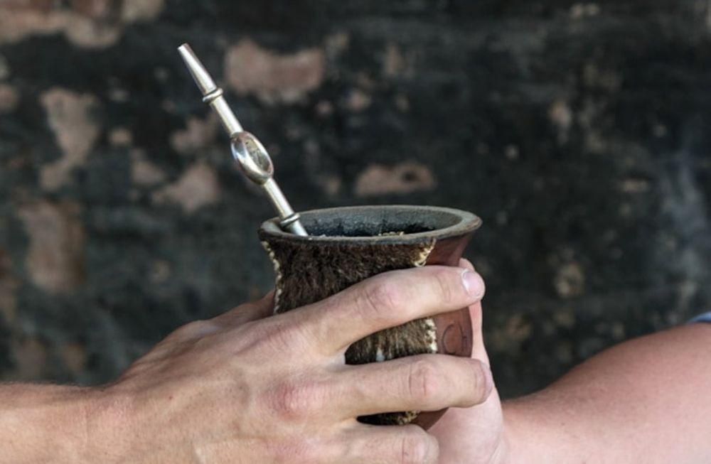 La sommelier Valeria Trapaga es especialista en la cata de yerba mate y comparte su trabajo e investigación, sobre la bebida más consumida por los argentinos.