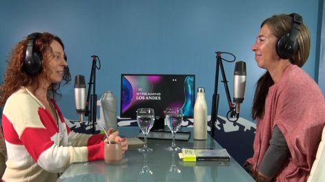 Los Andes | Laura Yofe junto a Alejandra Vargas en Los Andes Streaming. En esta oportunidad, hablaron sobre qué es el ego y qué es la mente. Foto: Claudio Gutiérrez / Los Andes