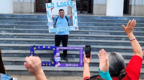 Historia de vida: Diego Taillede recibido de Técnico en Sistemas Electrónicos Industriales Inteligentes en la Universidad Nacional del Sur.