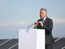 El gobernador Alfredo Cornejo cerró el acto de inauguración del parque solar El Quemado en Las Heras