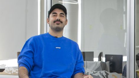 Sasha Nazar, cantante, compositor, bajista y fundador de la banda Gauchito Club, en un nuevo encuentro En La Cima.