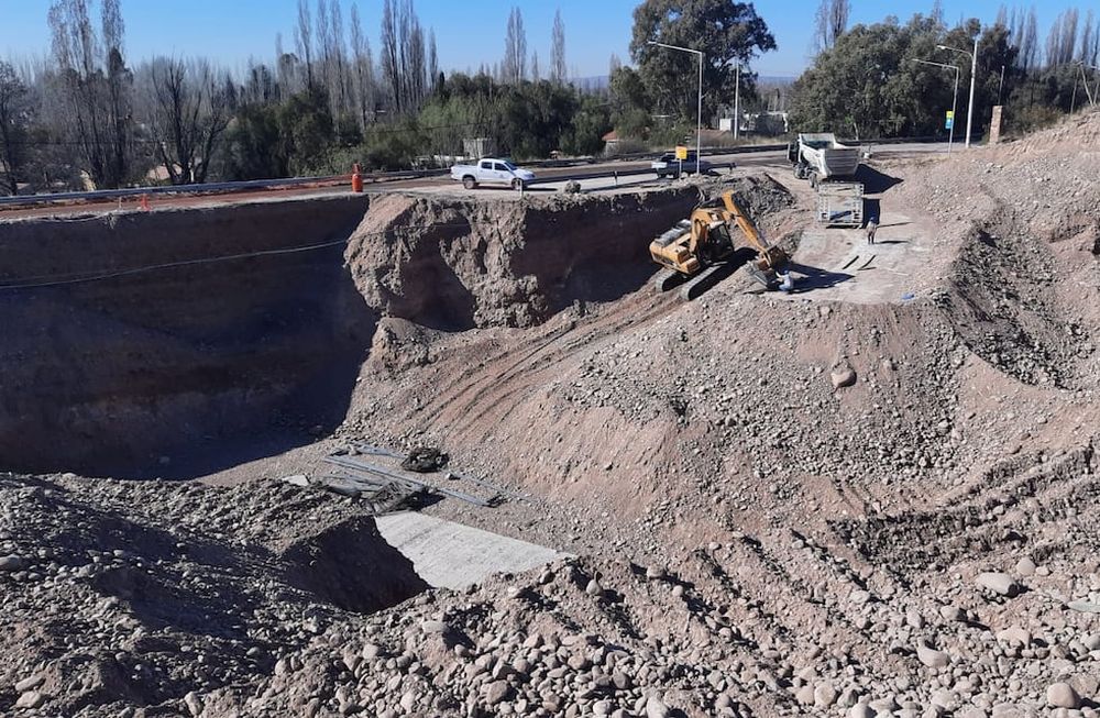 Paolini Hnos. SA continúa con las obras de mejora del corredor de la Ruta Provincial Nº82