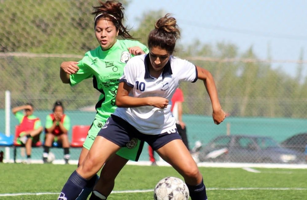 Goleada e Las Pumas sobre Fadep por 5-1, en la fecha 13. Por el momento lidera la zona B, aunque hay que esperar cómo resuelve Godoy Cruz A sus tres partidos postergados. /Prensa Las Pumas