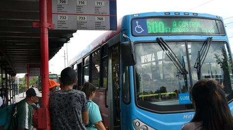 Los Andes | El pasaje del transporte público de pasajeros, de corta distancia aumentó desde hoy 15 de enero y tiene el valor de $70 la tarifa plana. La suba es de $10 con respecto al valor anterior ($60) y ya había sido anticipado por el Poder Ejecutivo el año pasado