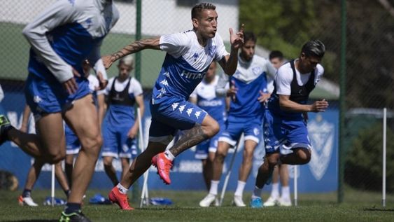 Lucero, Almada, Centurión y Brizuela, no jugarán el próximo partido por el Torneo Local. / Prensa Vélez