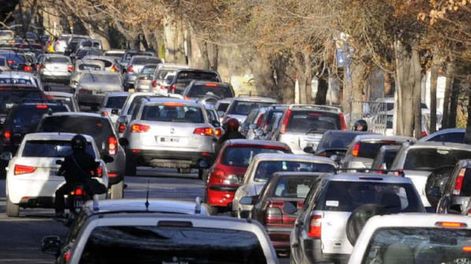 La principal novedad es el pago único liberatorio para vehículos modelo 2005 o anteriores y motos de hasta $10 millones de avalúo.