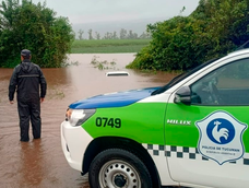 Temporal en Tucumán: suspenden las clases tras casi 200 milímetros de lluvia. Temporal en Tucumán: suspenden las clases tras casi 200 milímetros de lluvia.