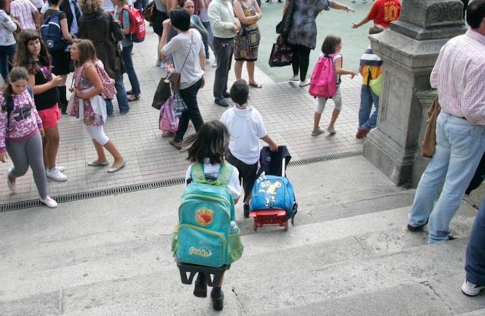 Lengua, matemática, inglés, inseguridad... - Por Alejandra Vargas