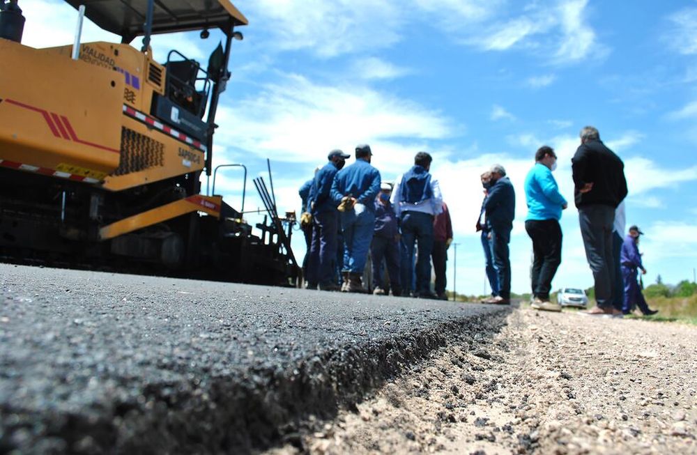 Licitaron la pavimentación de rutas y calles de los cuatro Oasis de Mendoza