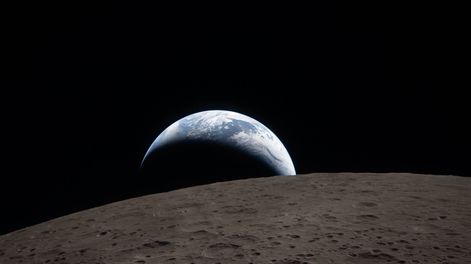 Artemis II. Primera foto desde la cara oculta de la Luna. Capturada desde Orión mientras la Tierra se oculta tras el horizonte lunar.