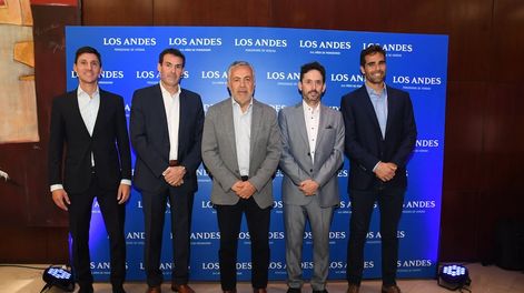 Camilo De Lillo, Juan Franco Badaloni, Gobernador de Mendoza Alfredo Cornejo, Pablo Dellazoppa y Gianni Badaloni.