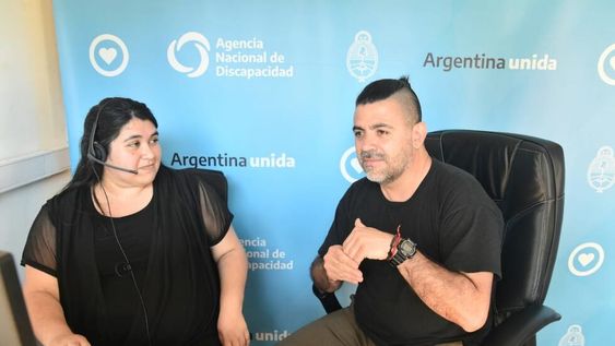 La Agencia Nacional de Discapacidad (ANDIS) acompañó a aquellas personas que requirieron alguna asistencia a la hora de emitir su voto.