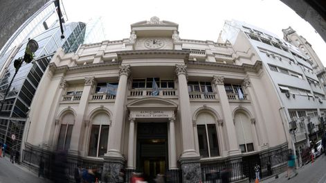 El Gobierno asistirá a las provincias afectadas por el “reperfilamiento” de deuda