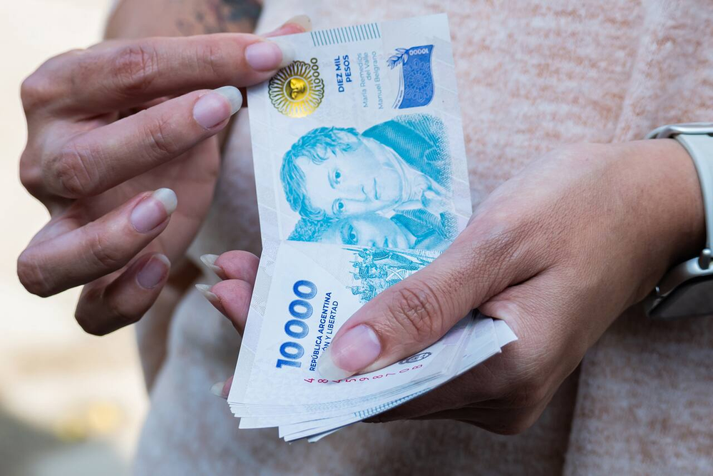 El beneficio est&aacute; dirigido a titulares de AUH y asignaciones familiares con hijos en edad escolar.