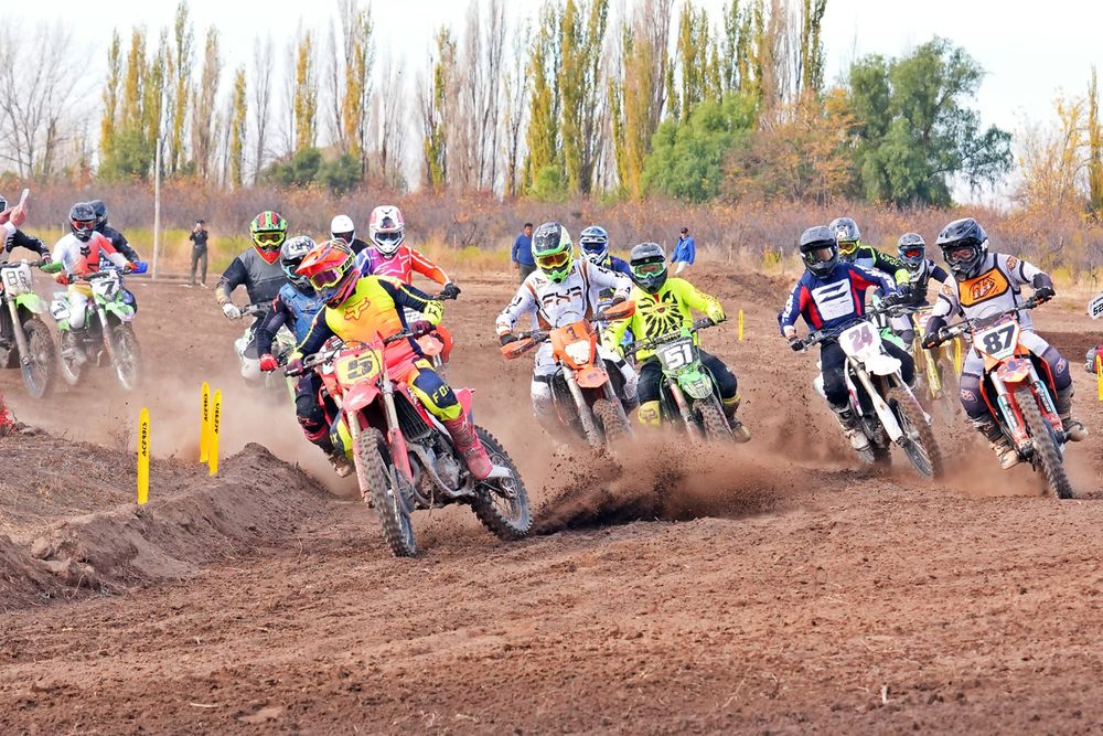 Gran cantidad de publico y participantes tuvo la tercera fecha del campeonato mendocino de Motocross