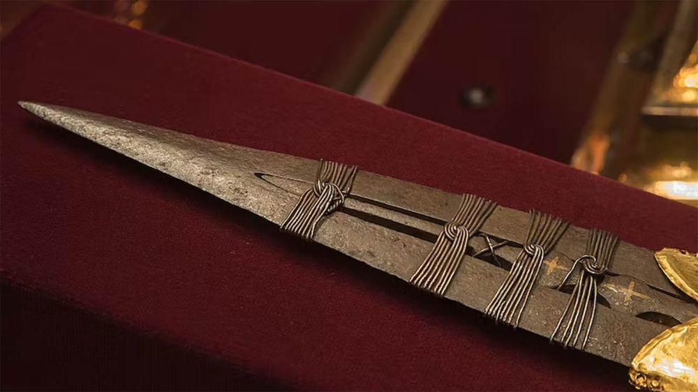 Exhibición del Vaticano: lanza de Longino, utilizada por el centurión romano.