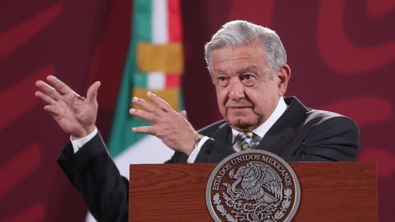 El oficialismo tiene más chances de ganar en México, sostenido en la imagen del presidente Andrés Manuel López Obrador. Foto: EFE / Sáshenka Gutiérrez
