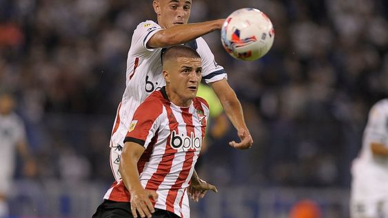 Un duelo de colosos entre Vélez y Estudiantes de La Plata. (Fotobaires)