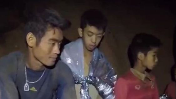 Los niños atrapados en la cueva de Tailandia enviaron cartas a sus familiares
