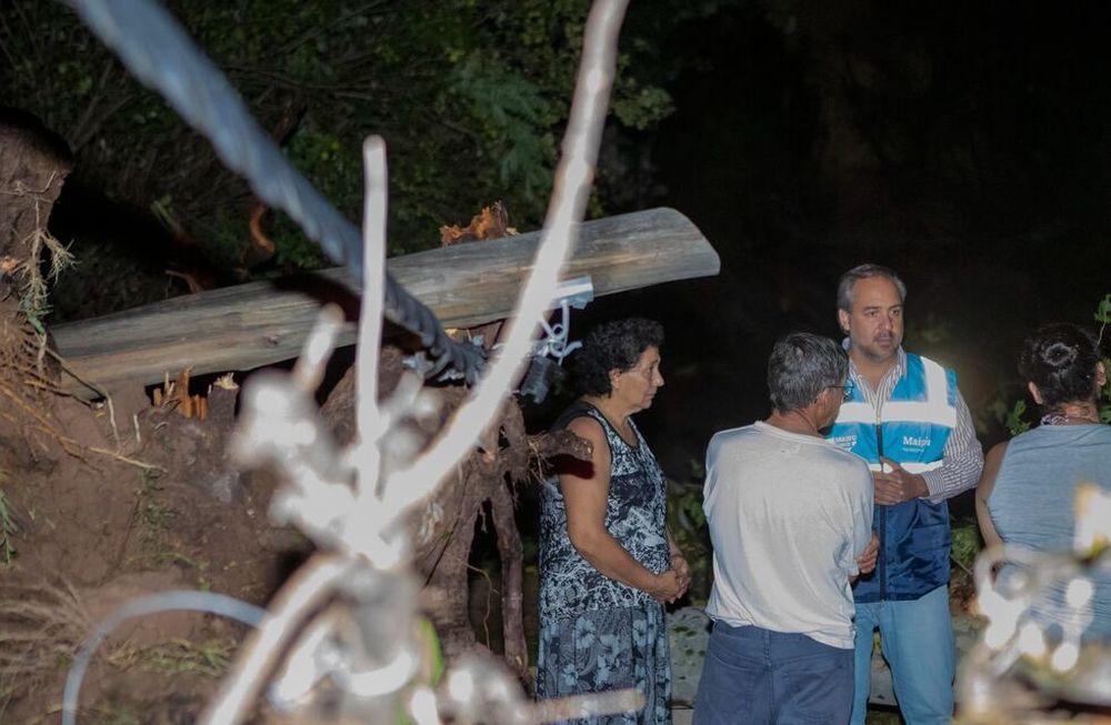 Stevanato supervisa las tareas de asistencia a las familias damnificadas por las tormentas