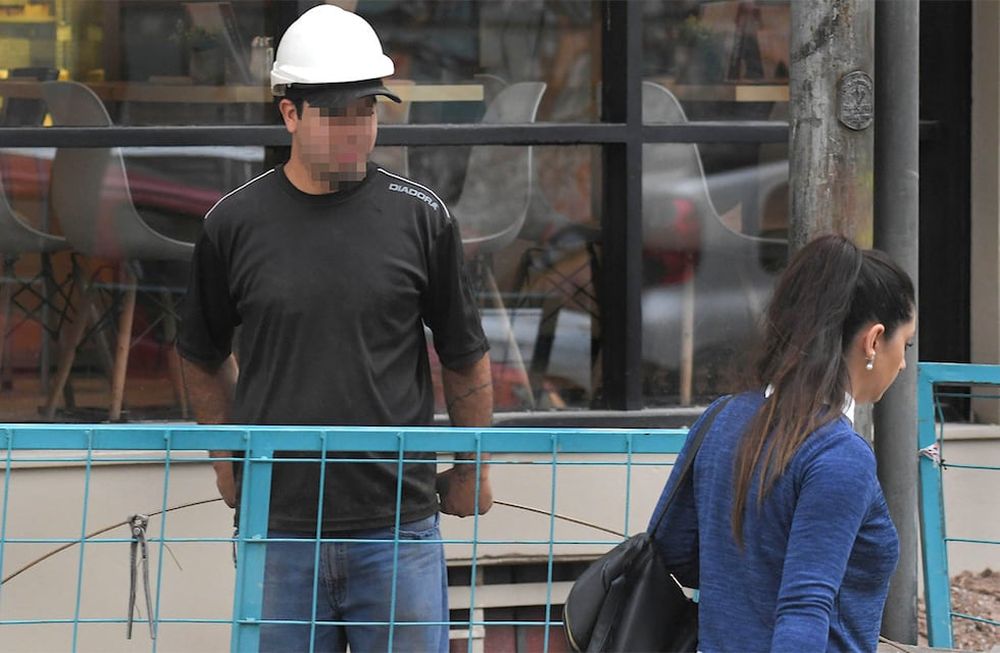 La norma prevé la realización de capacitaciones para que quienes cometan acoso abandonen ese tipo de conductas. | Foto: Orlando Pelichotti / Los Andes