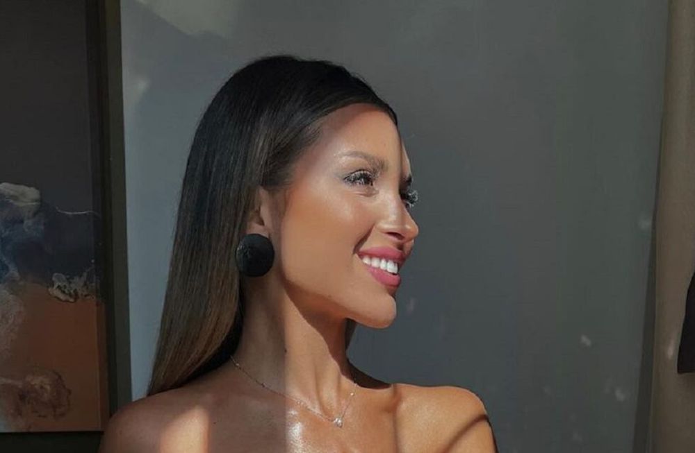 Agustina Gandolfo demostró que con panza y todo, sigue siendo una de las mujeres más bellas.