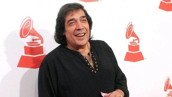 Cacho Castaña tiene bronquitis y volvió a cancelar su show