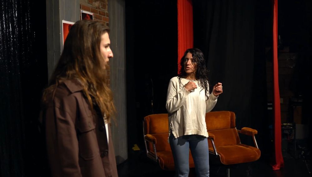 Los Salieris de Chaplin, el elenco toma la obra de Alejandro Casona para reflexionar sobre un tema de intensa actualidad.