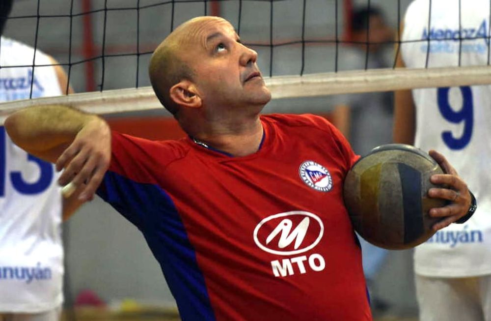 Regatas y UNCuyo en un duelo de históricos