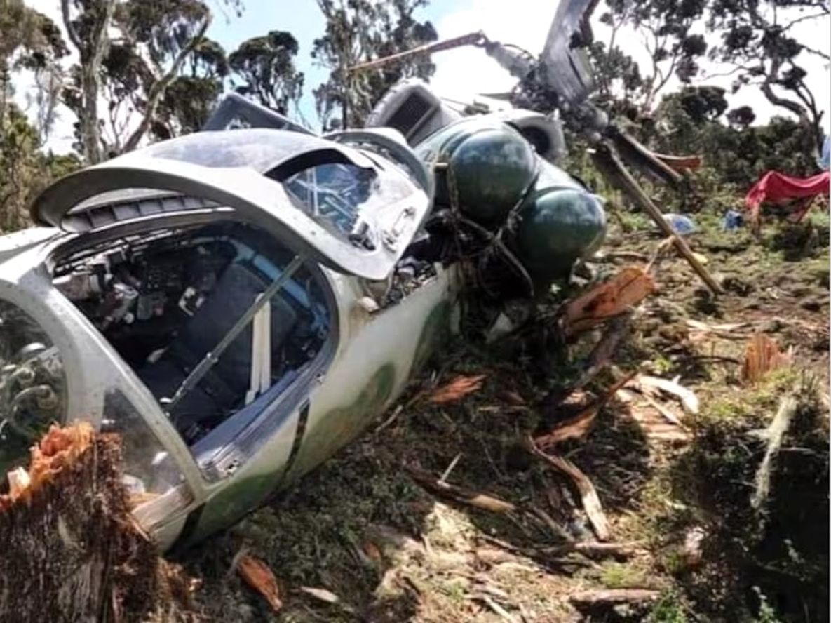 Mueren cinco turistas mexicanos y un piloto al estrellarse un helicóptero en Nepal