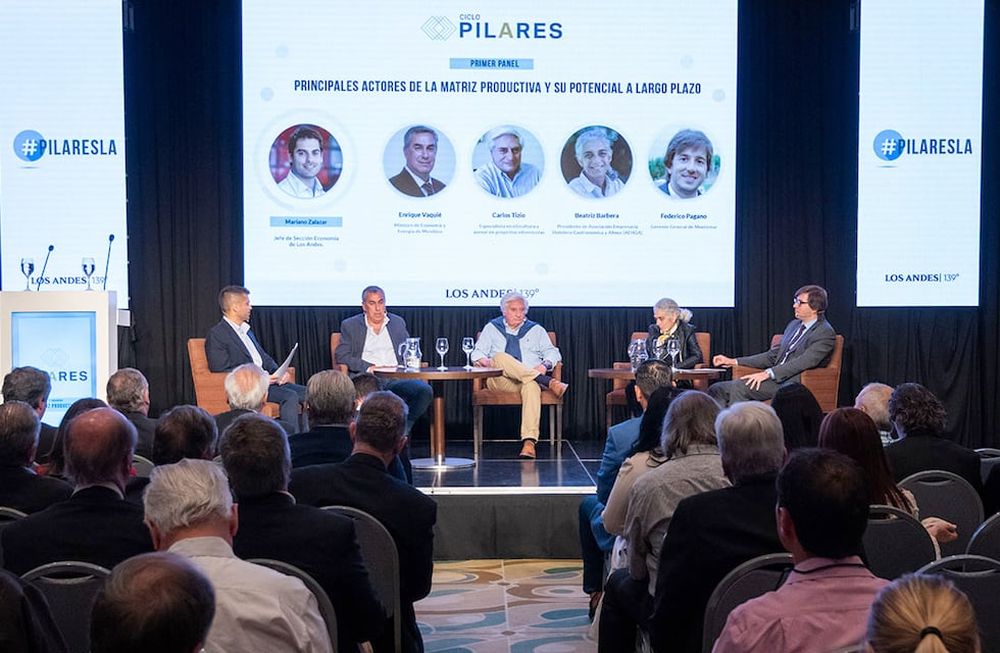 Ciclo Pilares, Matriz Productiva Los Andes realizó en el hotel Casino Cóndor de los Andes el segundo encuentro del ciclo “Pilares para el desarrollo sustentable de la región”. Esta vez, centrado en la matriz productiva, con la participación de funcionarios, empresarios y especialistas para debatir acerca de temas claves para el crecimiento. Foto: Ignacio Blanco / Los Andes