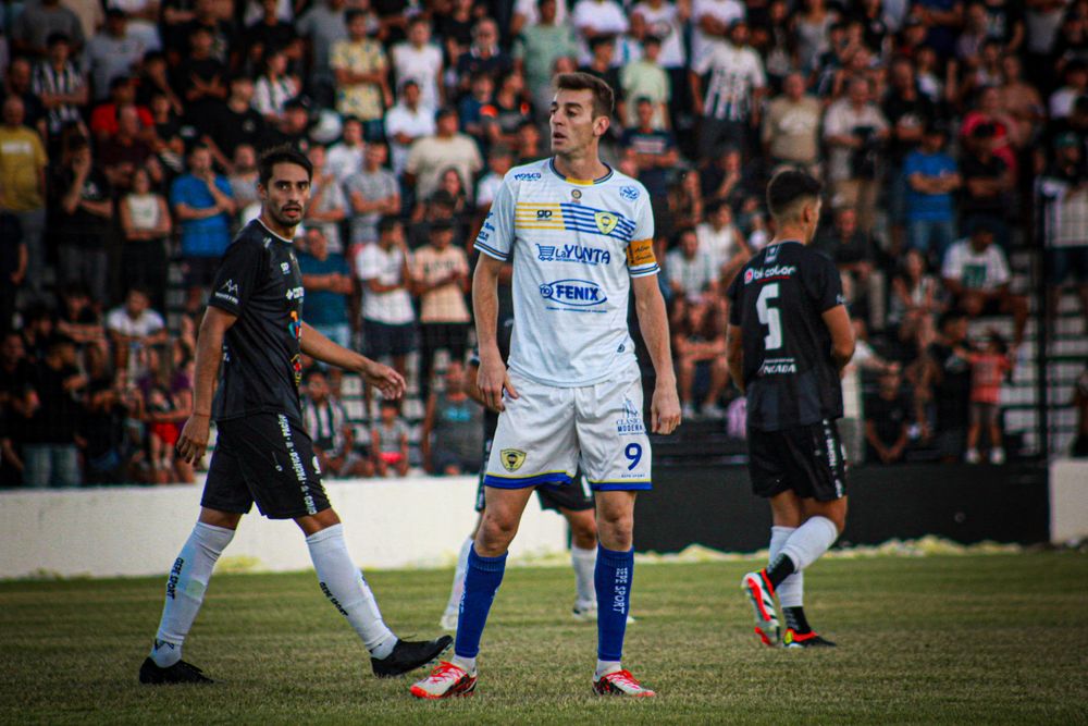 Mauricio Casc&oacute;n quiere darle el ascenso a Hurac&aacute;n de San Rafael