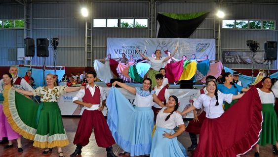 Postales de la segunda semana de las vendimias distritales de Maipú